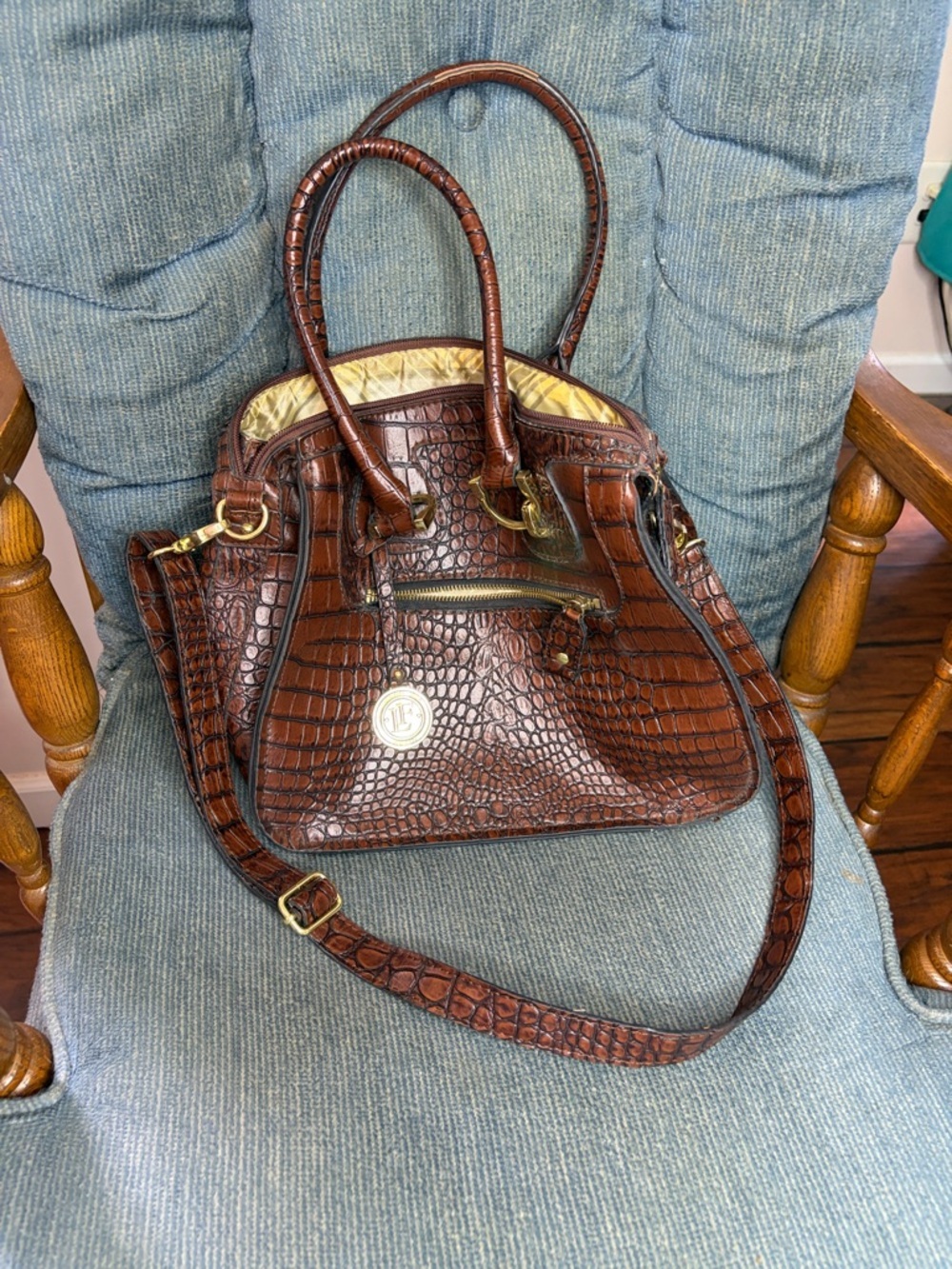 London Fog Brown Croc-Embossed Women's Purse
